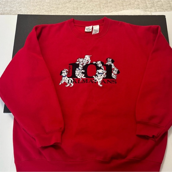 The Disney Store Embroidered 101 Dalmatians Red Sweatshirt Long Sleeves Sz: XL - Picture 5 of 7